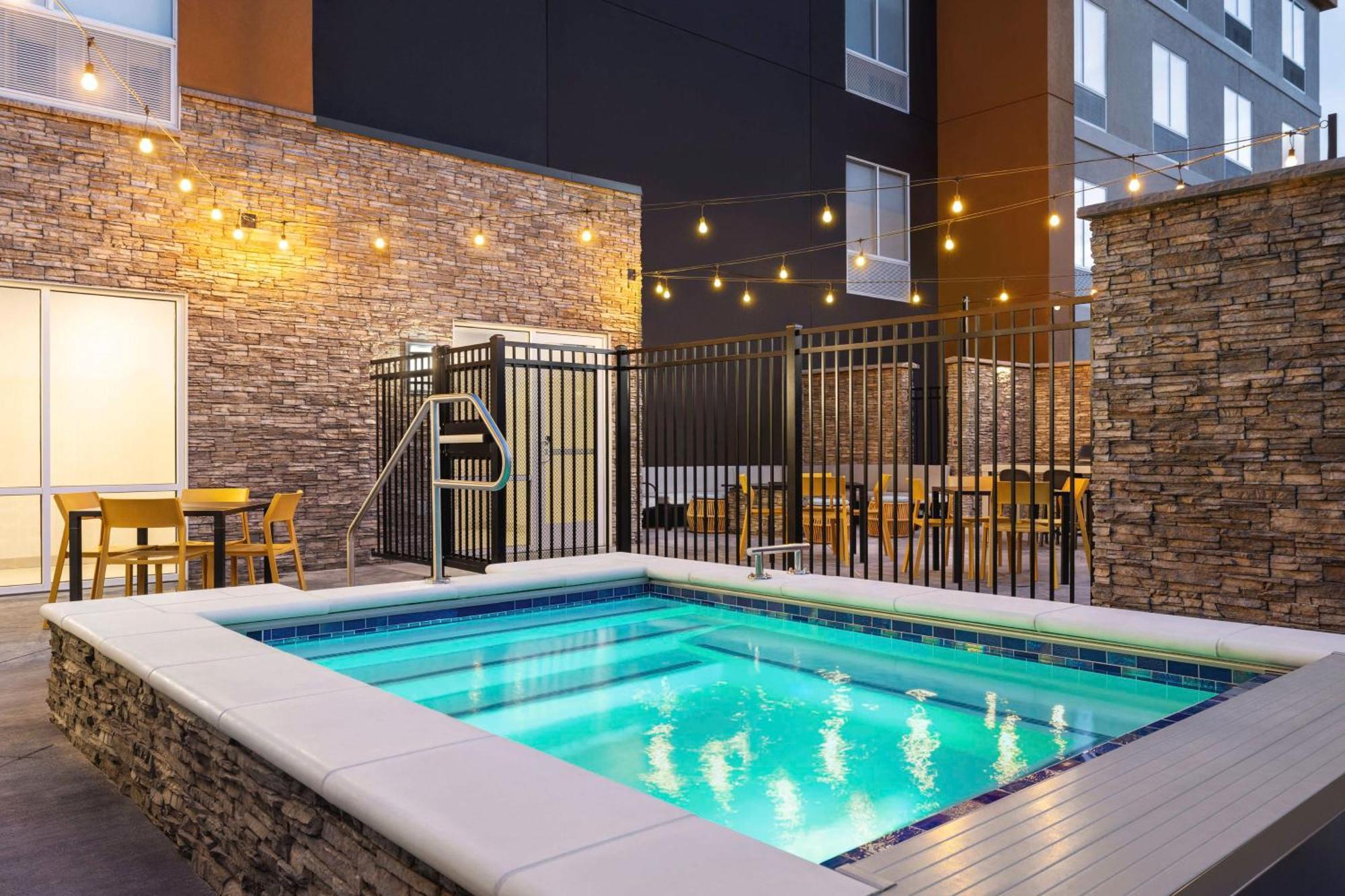 Home2 Suites Livingston Yellowstone Bagian luar foto