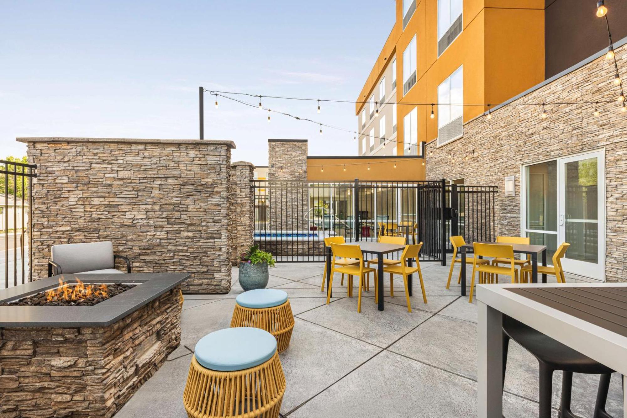 Home2 Suites Livingston Yellowstone Bagian luar foto